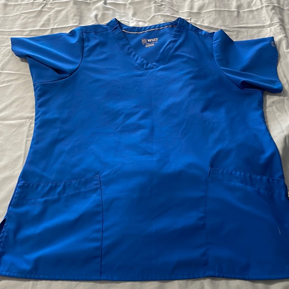 Wink 123 scrub top